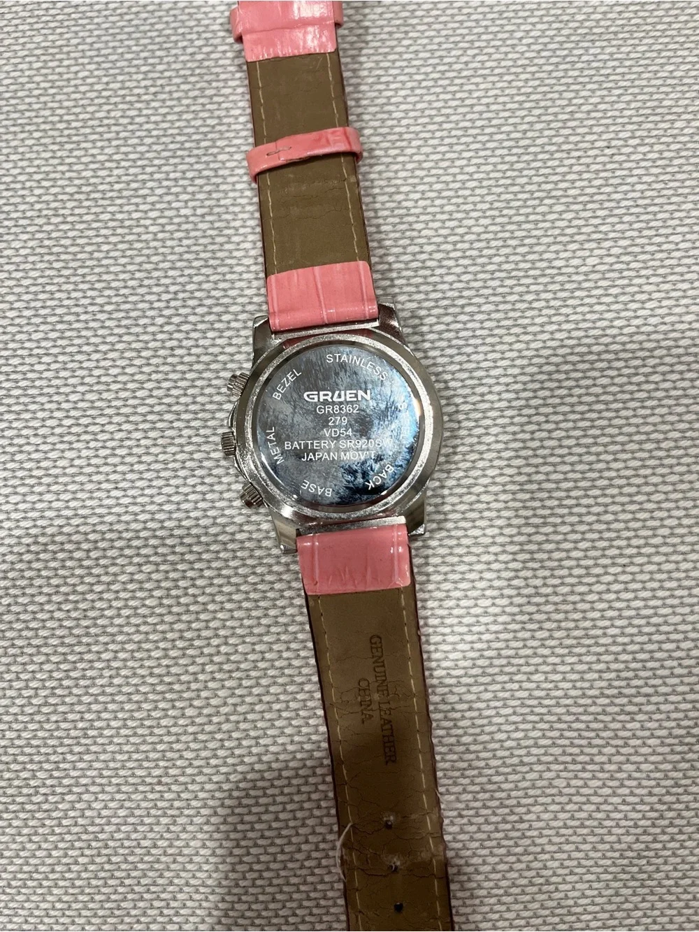 Gruen stylish smartwatch
